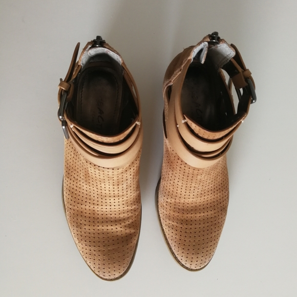 Kenneth Cole Raw Luck Strappy Cutout Ankle Booties - Picture 5 of 8